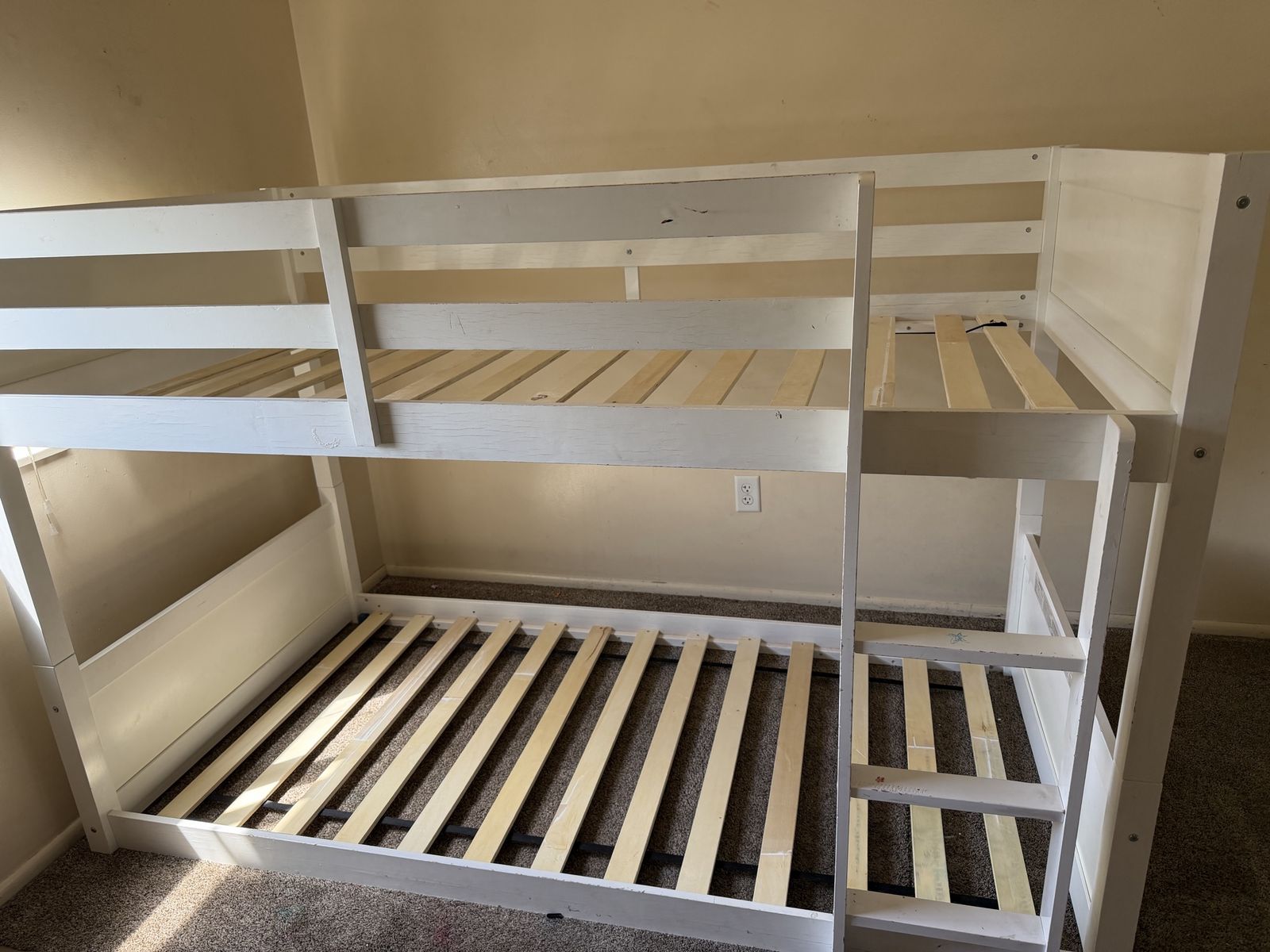 Tween beds