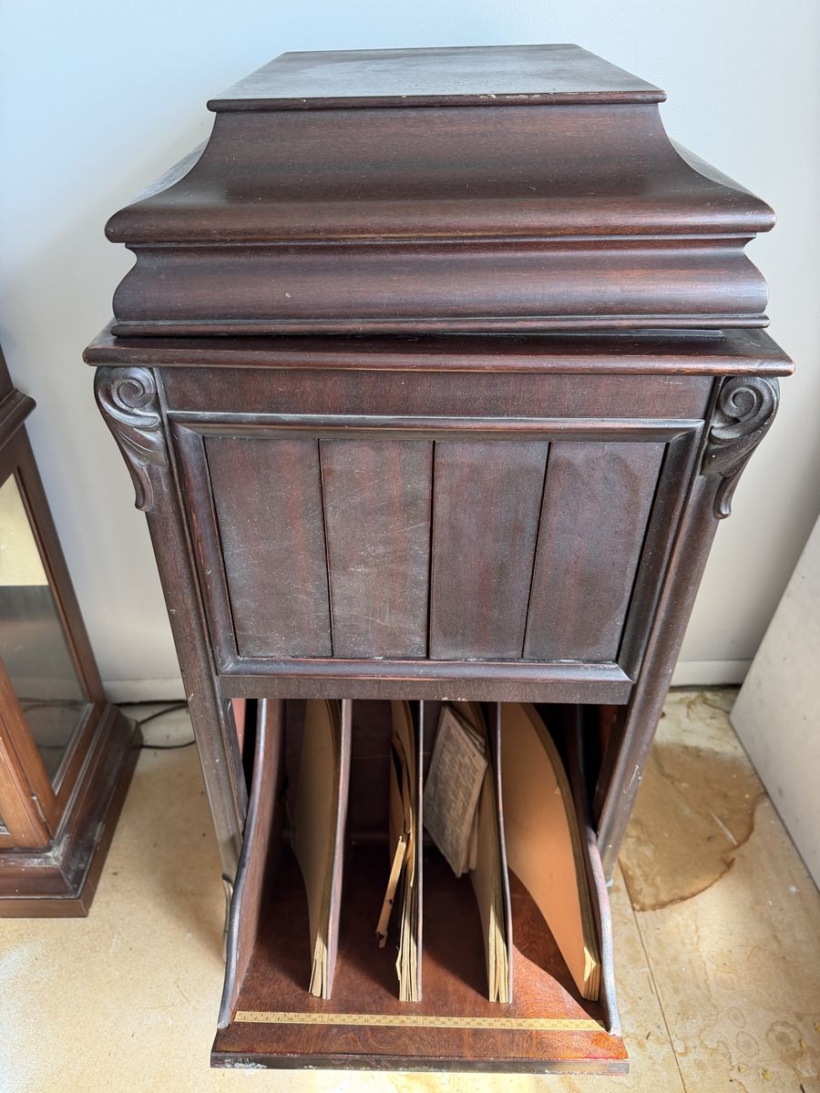 Main image 3
