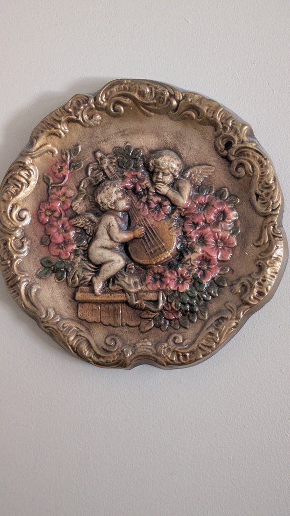 Vintage Cherub Wall Decor Ornate Gold Frame Round Floral Pair
