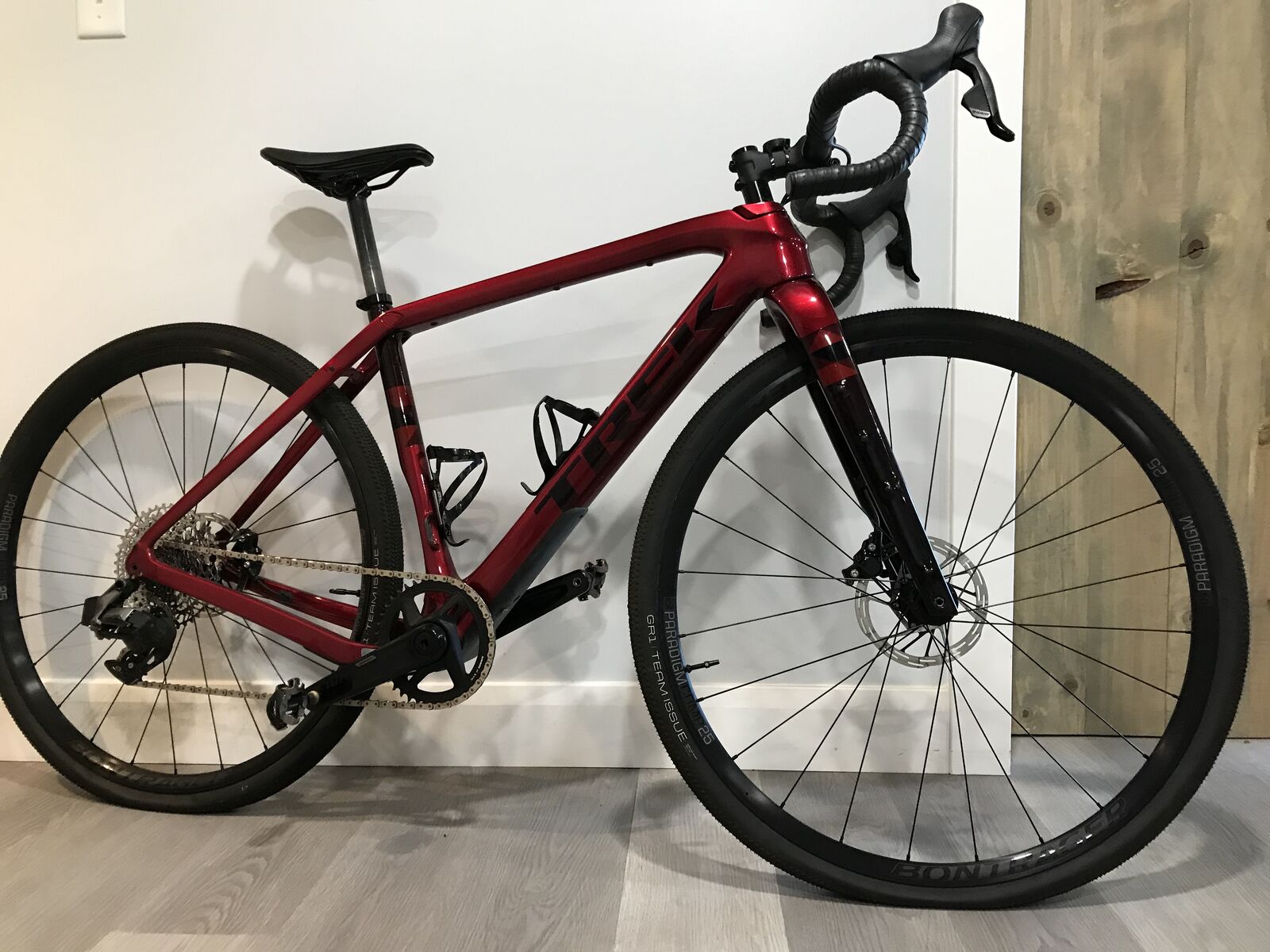 Trek checkpoint SL 6 gravel bike size 52 carbon fiber