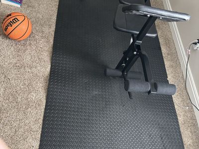 Adjustable Weight Bench with 100 lbs of Weights