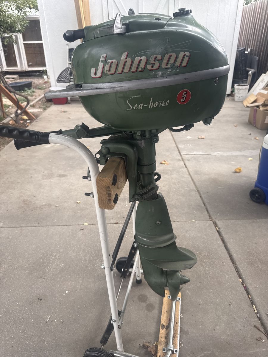 Vintage Johnson Sea horse 5 1952 rebuilt Outboard Boat Motor