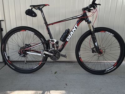 Giant Anthem X29 Full Suspension Mountain Bike - Used