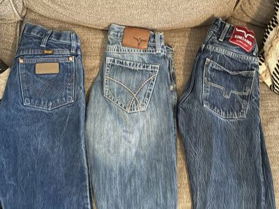 Lots of used Jeans: Wrangler, Ariat, Cinch, Kimes Ranch - Various Washes & Styles