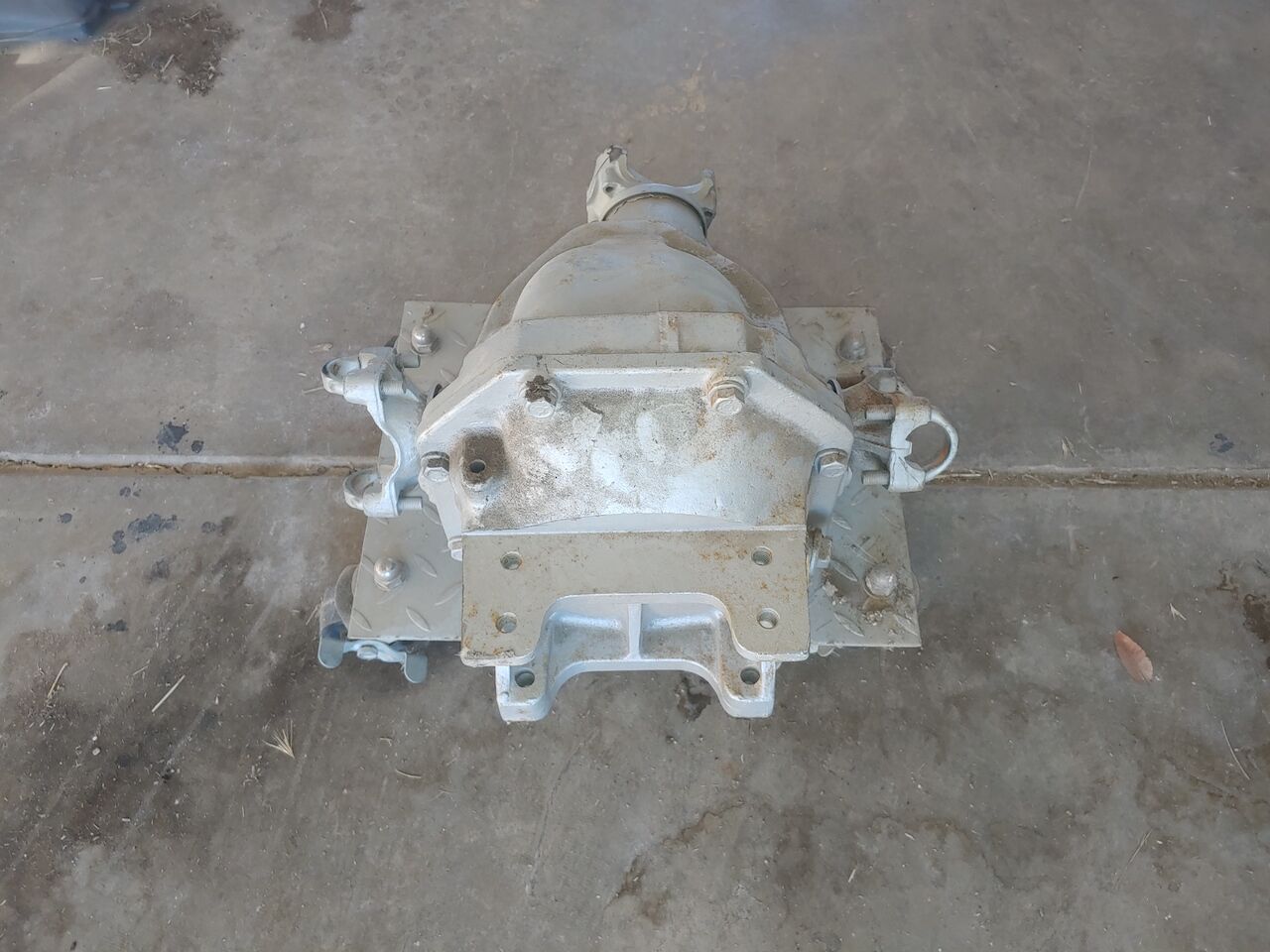 63-82 C3 / C2 Corvette Rear Differential / OH 3.55:1 Positraction Dated H 1 9