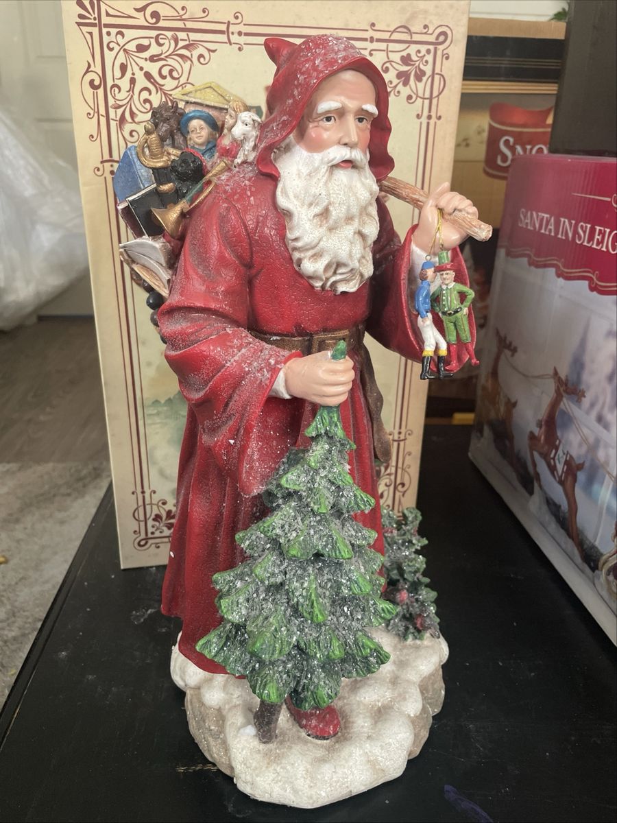 Santa Claus, Victorian style in vintage style box