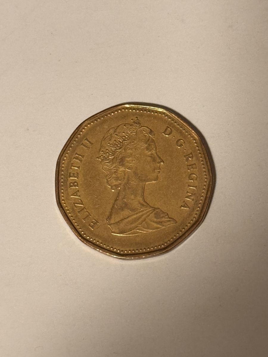1989 Canada $1 Dollar Coin Canadian Loon Queen Elizabeth Loonie Duck Back