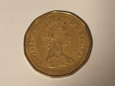 1989 Canada $1 Dollar Coin Canadian Loon Queen Elizabeth Loonie Duck Back