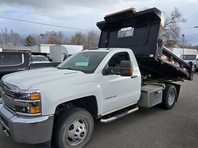 2015 Chevrolet Silverado 3500HD CC