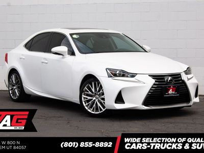 2017 Lexus IS