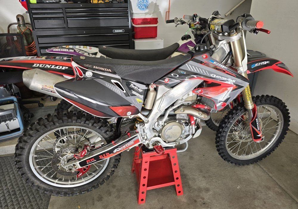 03 Honda CRF450 *Low hours* clean