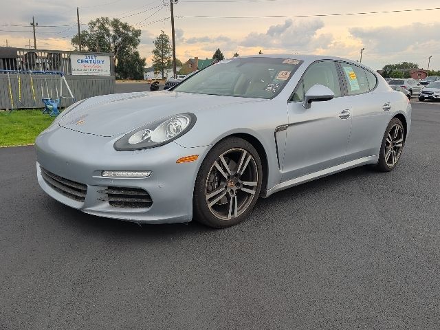 2014 Porsche Panamera 