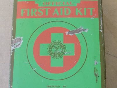 Vintage Boy Scouts of America Official First Aid Kit Johnson & Johnson Tin (Empty)