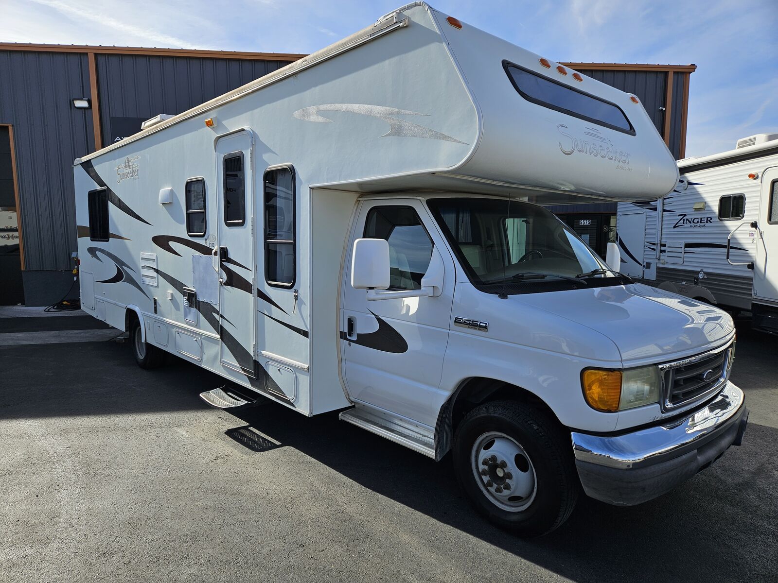 Forest River Sunseeker 3100SS Class C Motorhome