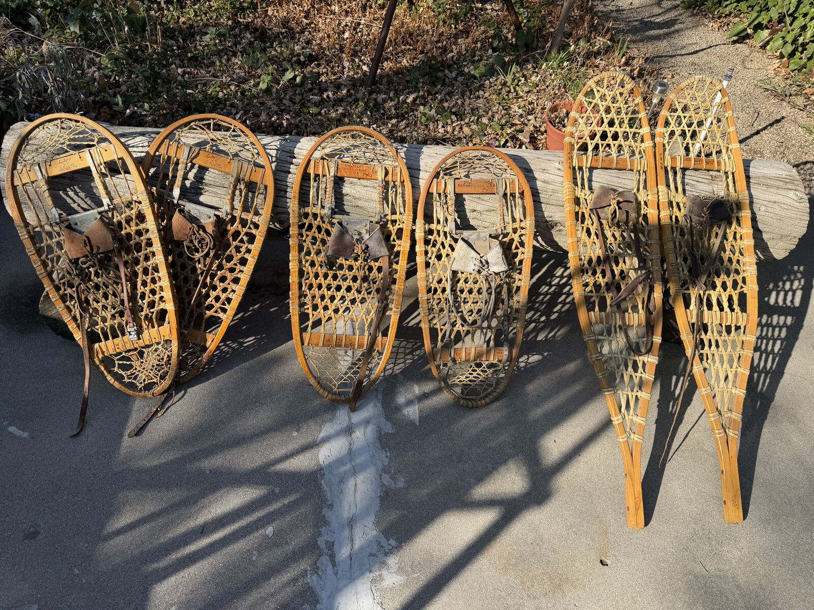 Vintage SNOWSHOES