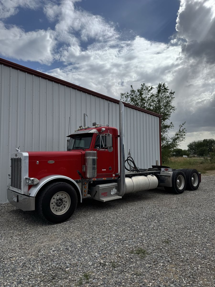 2000 Peterbilt 379