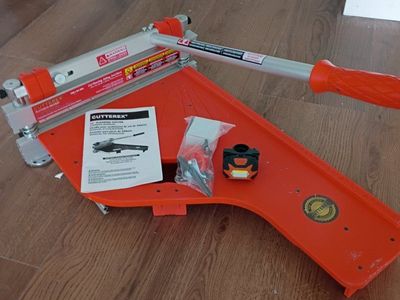 LVP Flooring Cutter