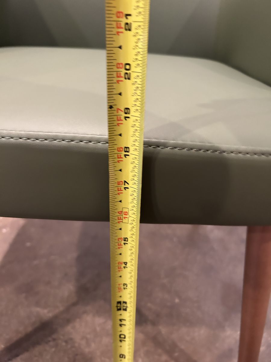 Main image 7