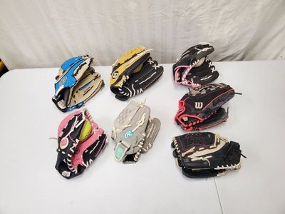 Fastpitch Softball Mitts