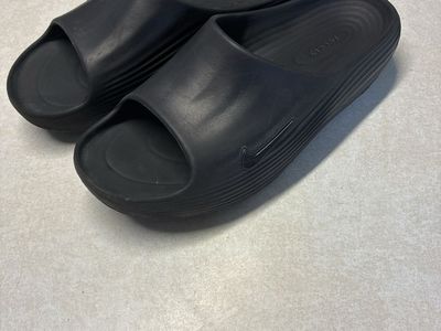 Nike Reactx Rejuvin8 size 13 men's black slides