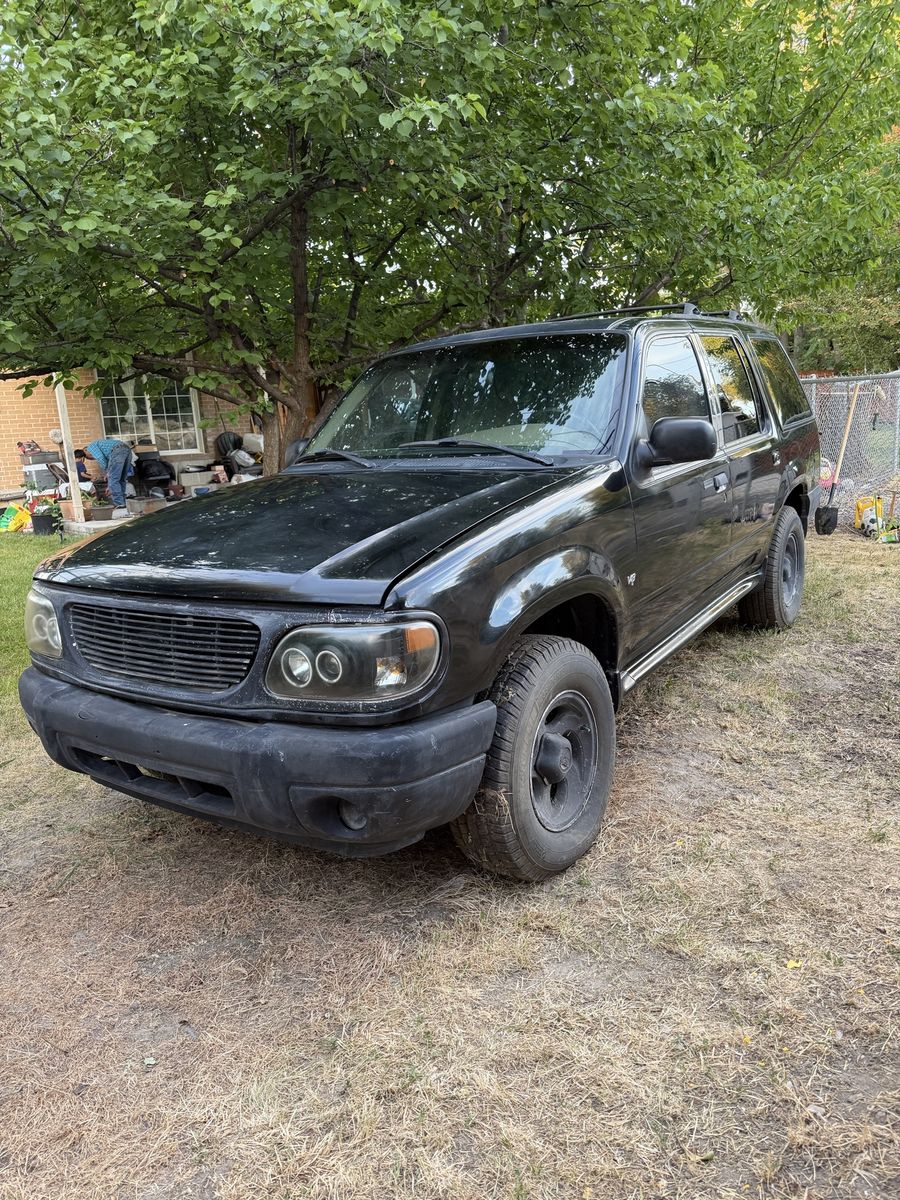 1999 Ford Explorer Eddie Bauer
