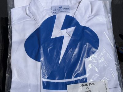 NEW Uncommon Chef Professional White Chef Coats - Small, Medium, Large