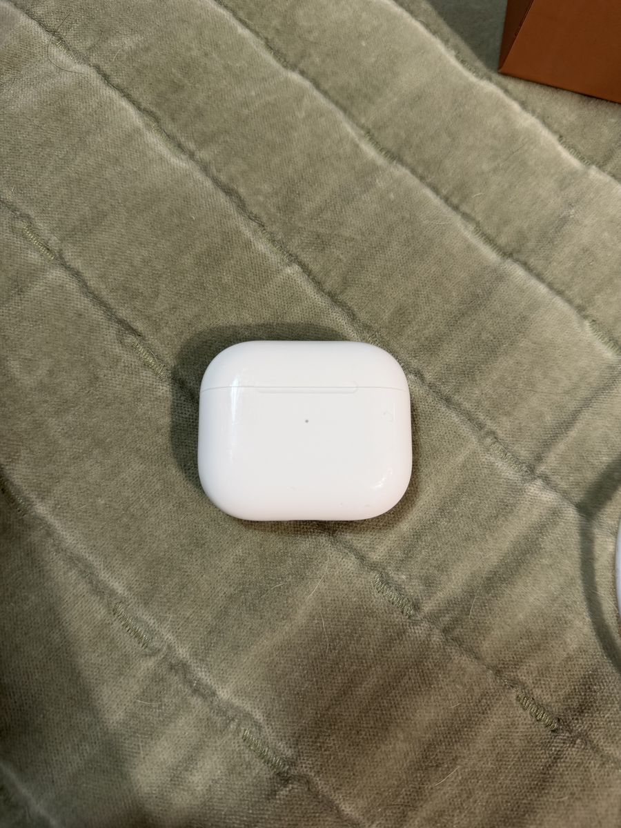 Used AirPods (3rd Generation)