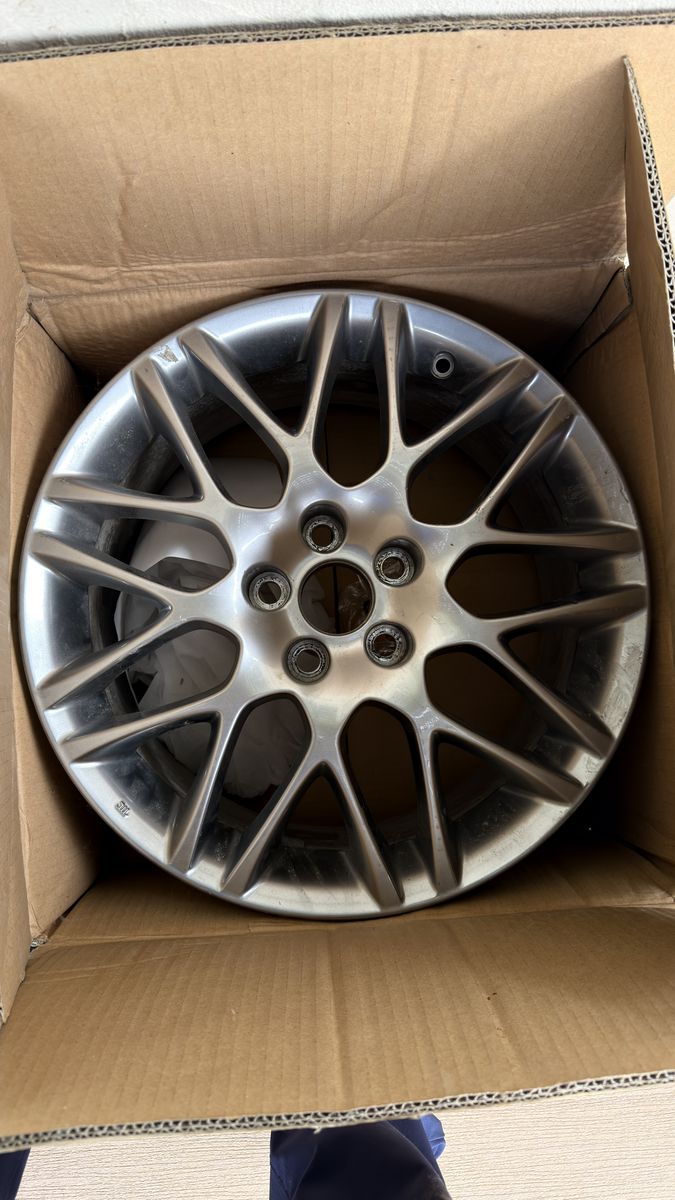 18" G SPIDER ALLOY WHEEL