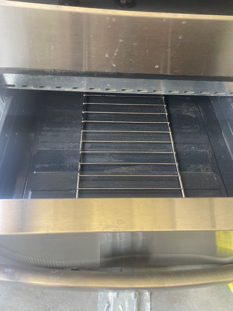 Main image 3