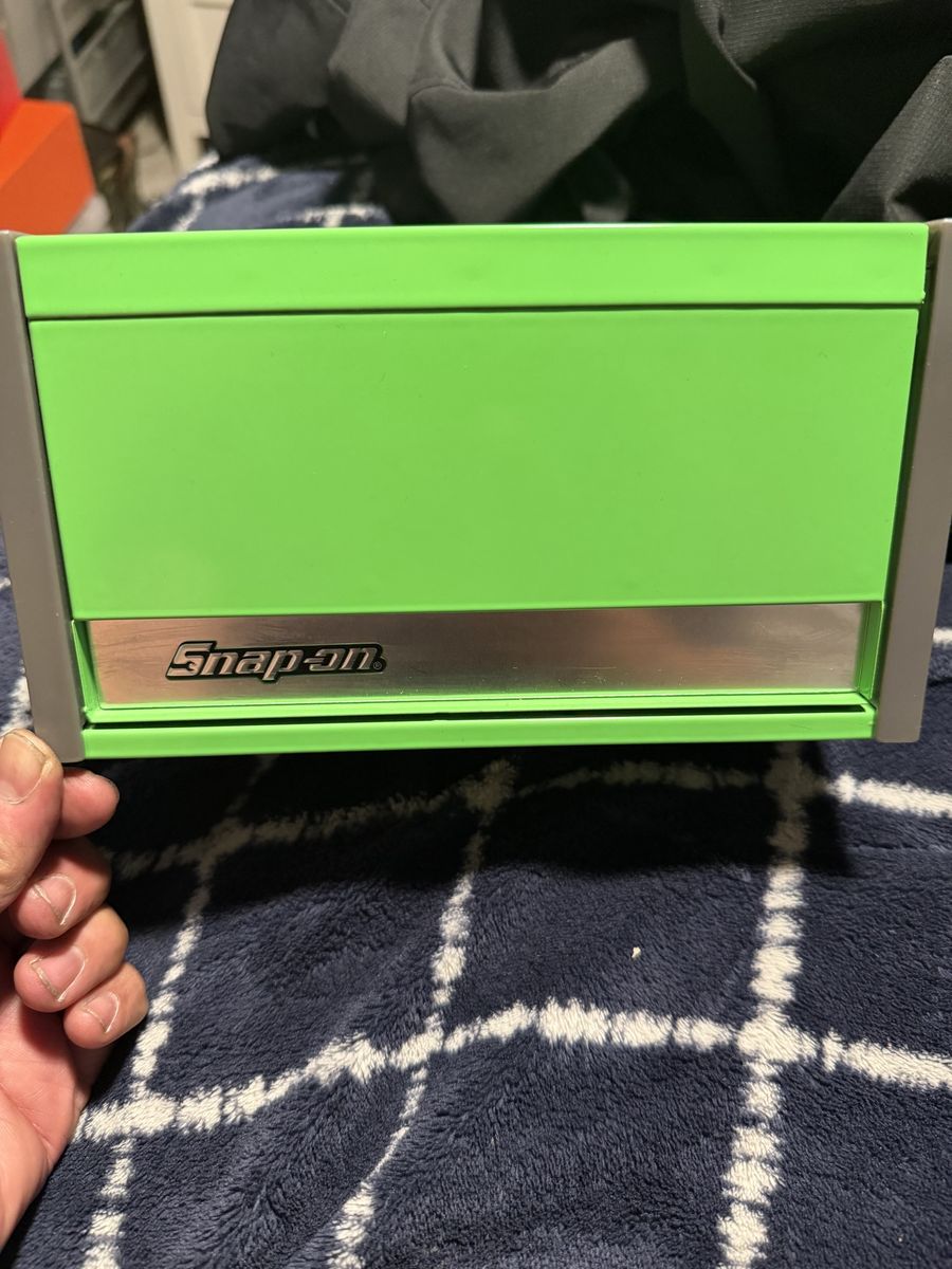 Snap-on Green Mini Micro Metal Toolbox Desktop Storage Organizer