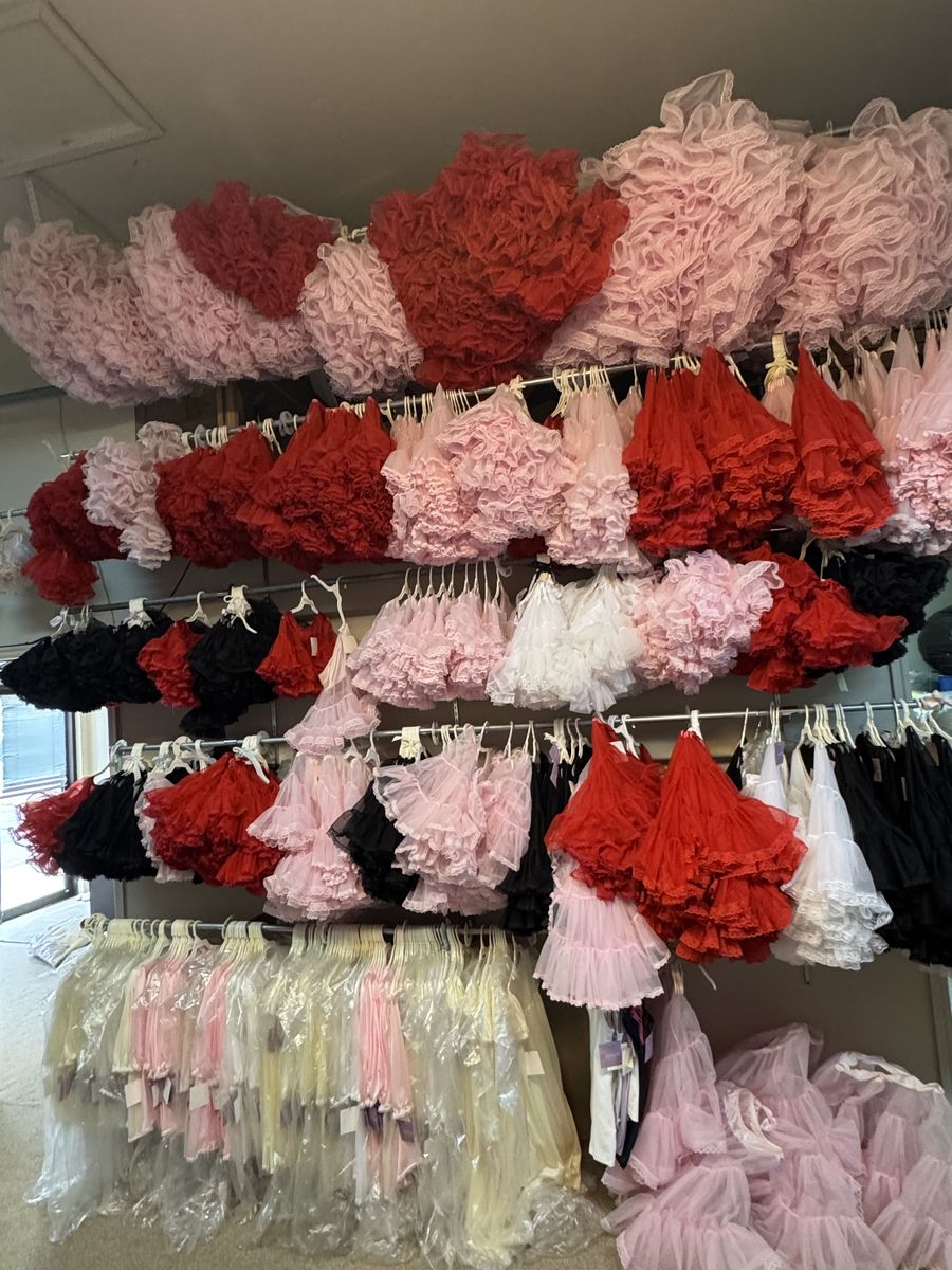 WAREHOUSE LIQUIDATION – CHILDREN’S CLOTHING