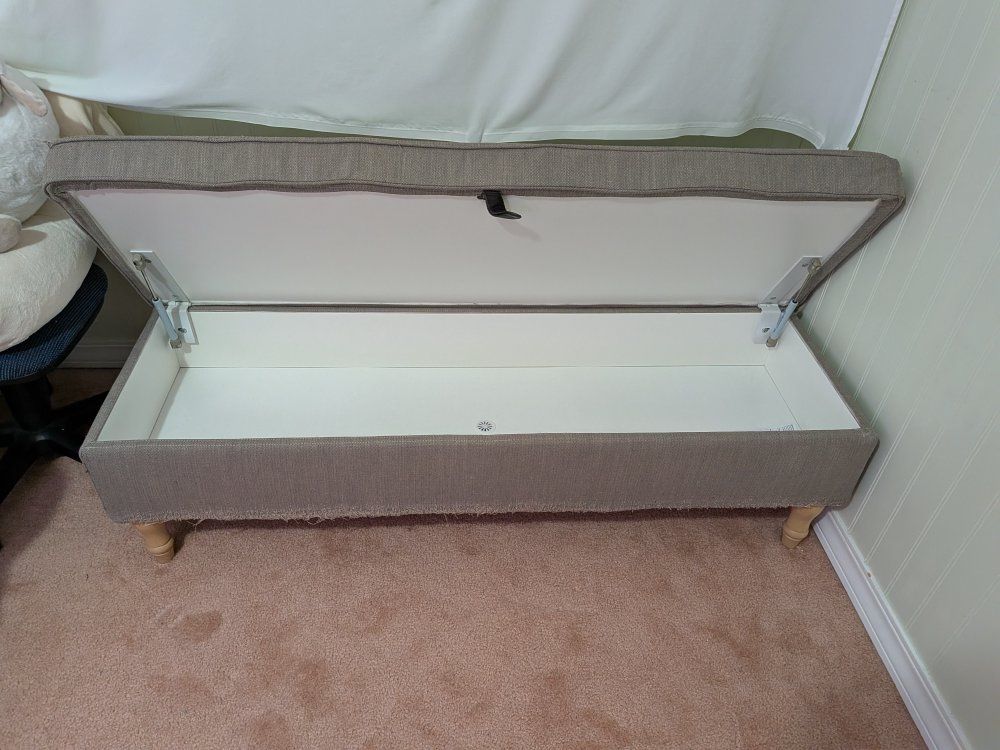 Free Storage Ottoman