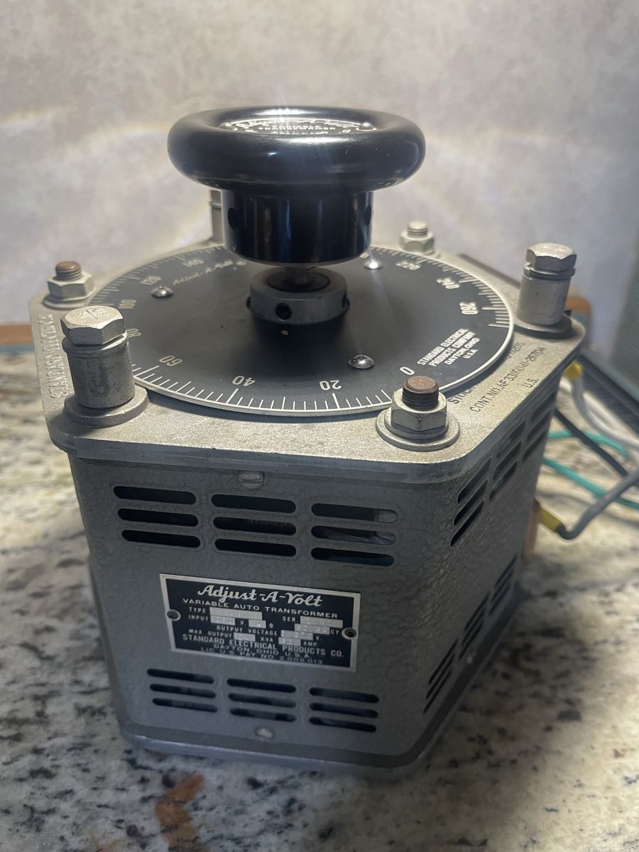 Vintage Adjust-A-Volt Variable Autotransformer - 230V Input, 0-270V Output, 9A, 2.4kVA - TESTED