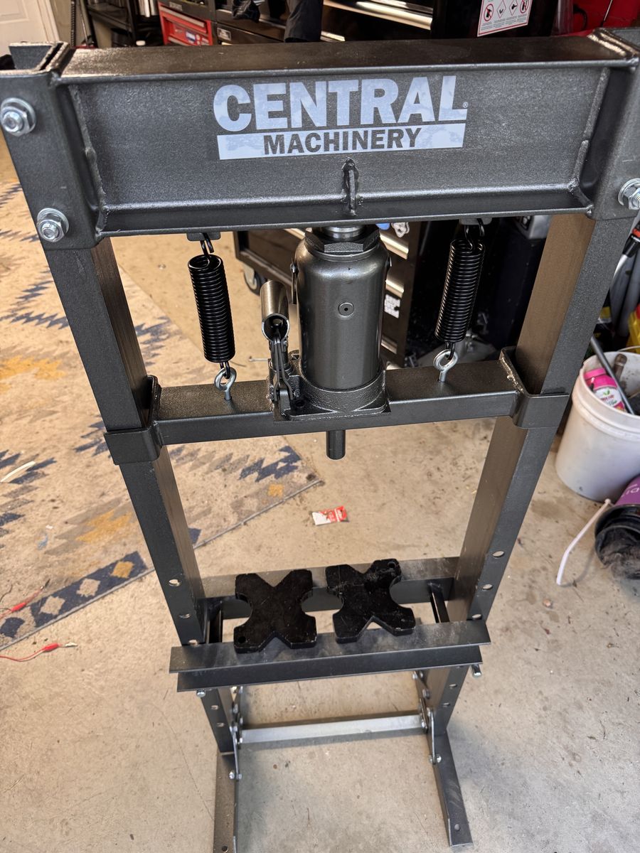 12 Ton Shop Press - used once