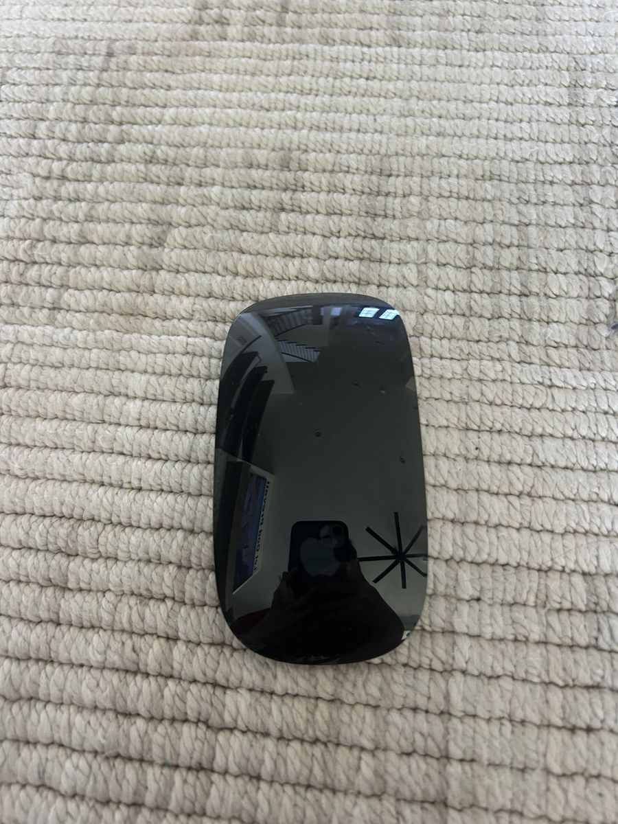 Magic Mouse (USB‐C) - Black Multi-Touch Surface
