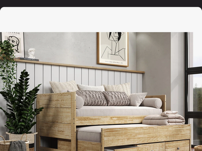 Twin bed w/drawers and trundle