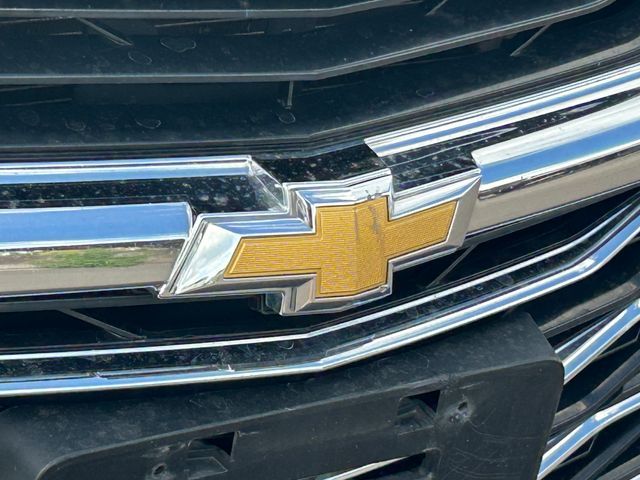 Main image 10