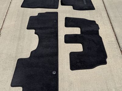 Free 2025 Kia Telluride carpeted floor mats