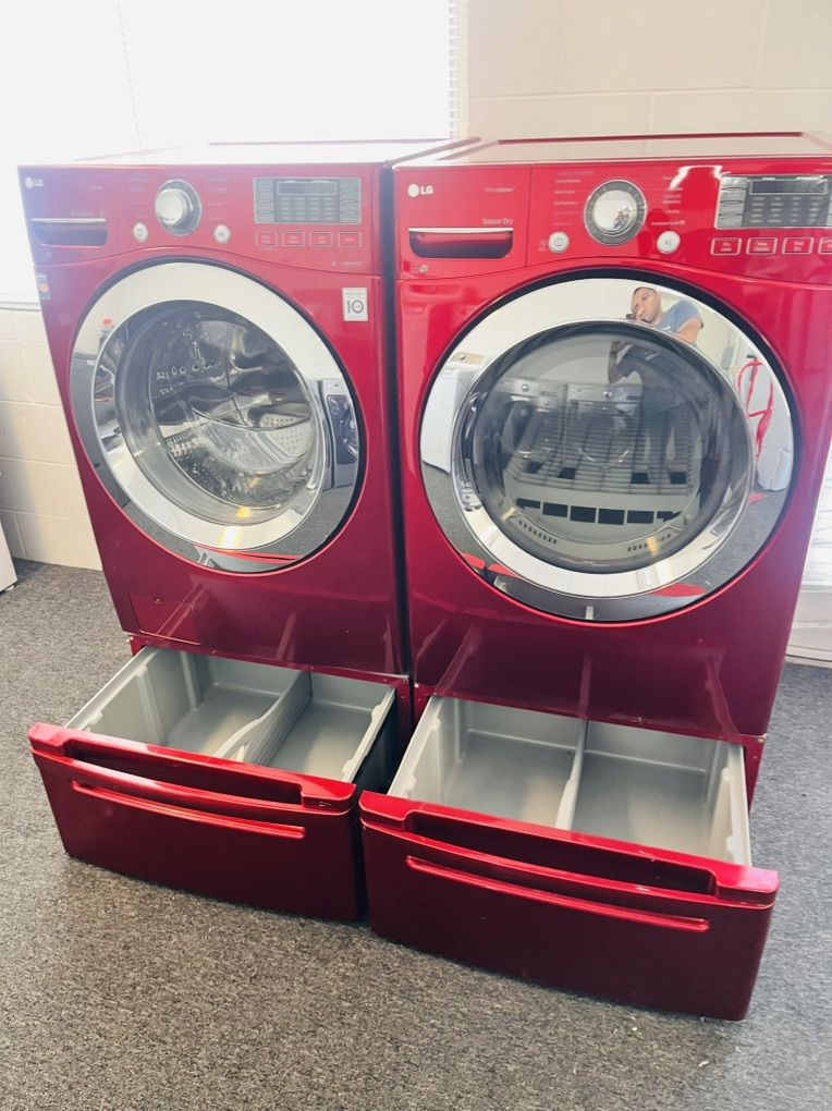 LG washer And Dryer Set With Pedestals