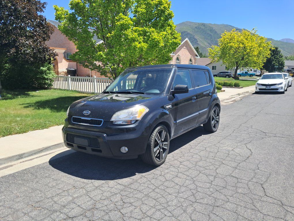 2010 Kia Soul +
