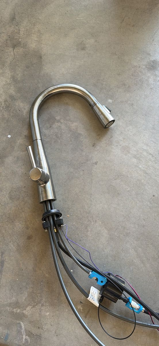 Delta kitchen faucet