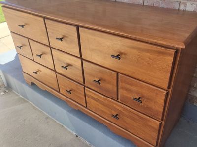9 Drawer Chest of Drawers