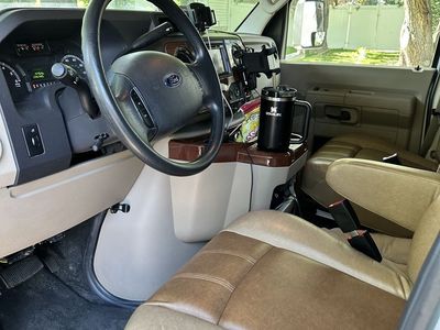 Coachmen Leprechaun Class C Motorhome - Ford E-450 Chassis