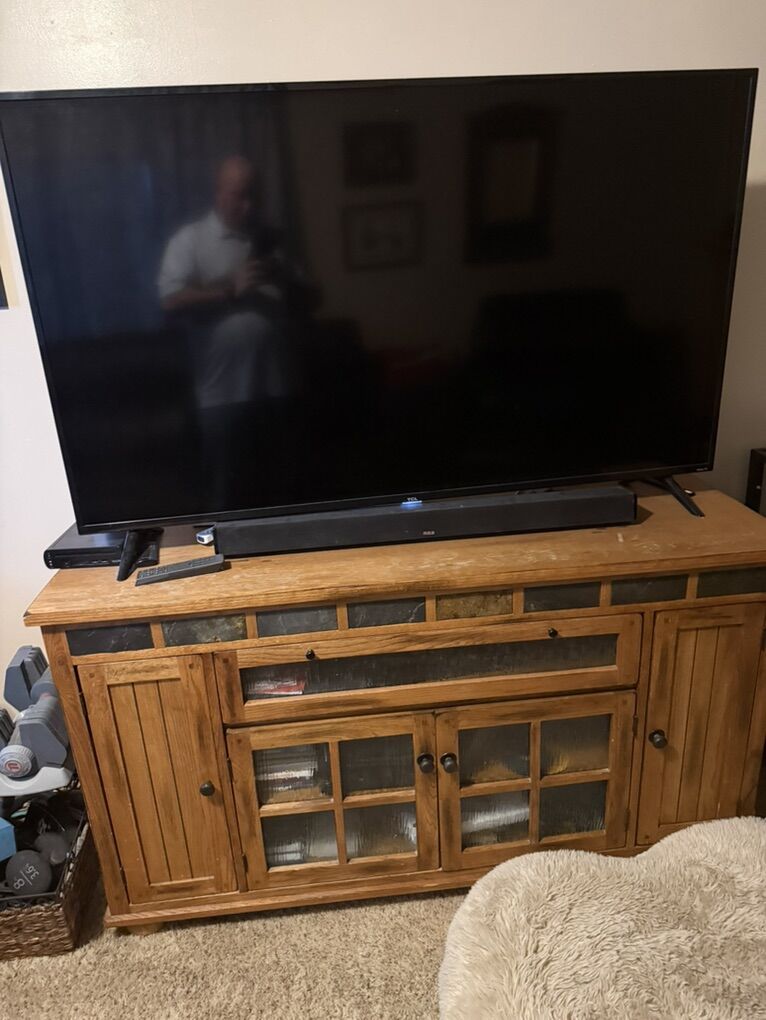 Entertainment center