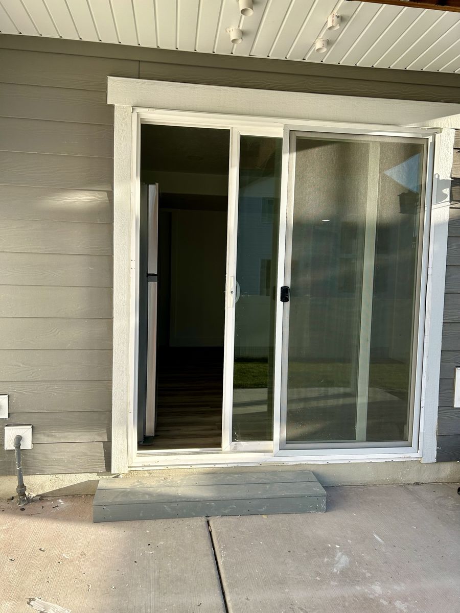 Main image 7