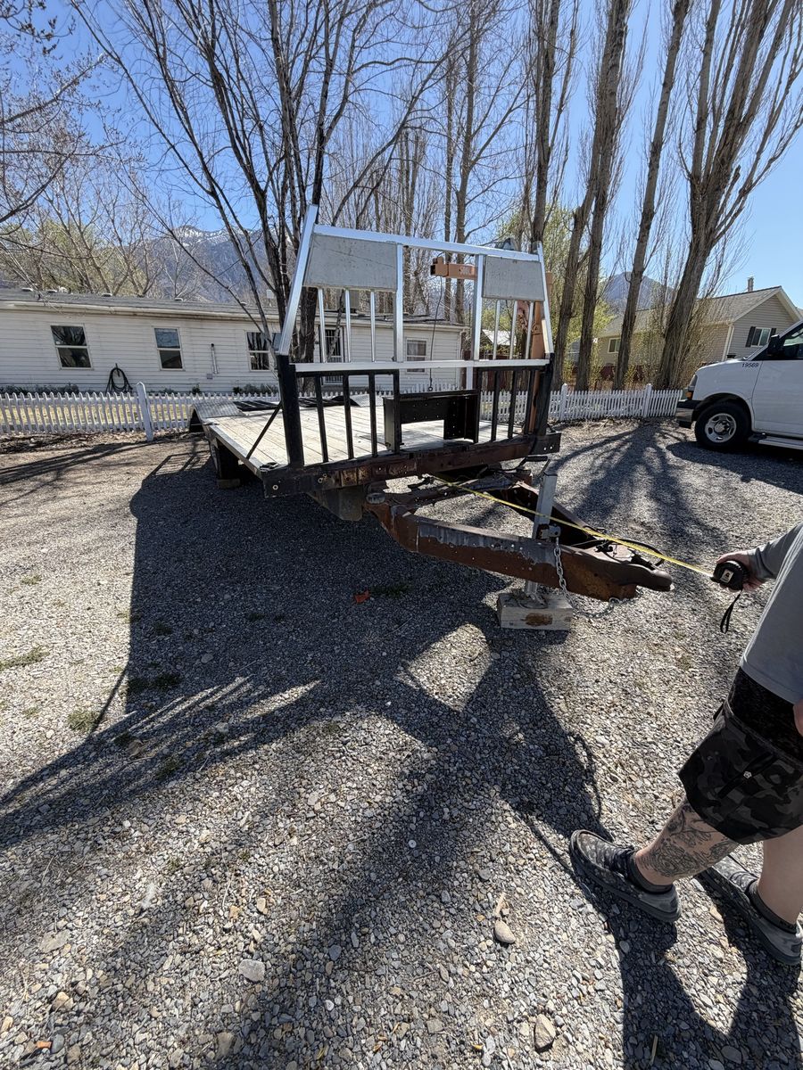 Utility Trailer With Ramps