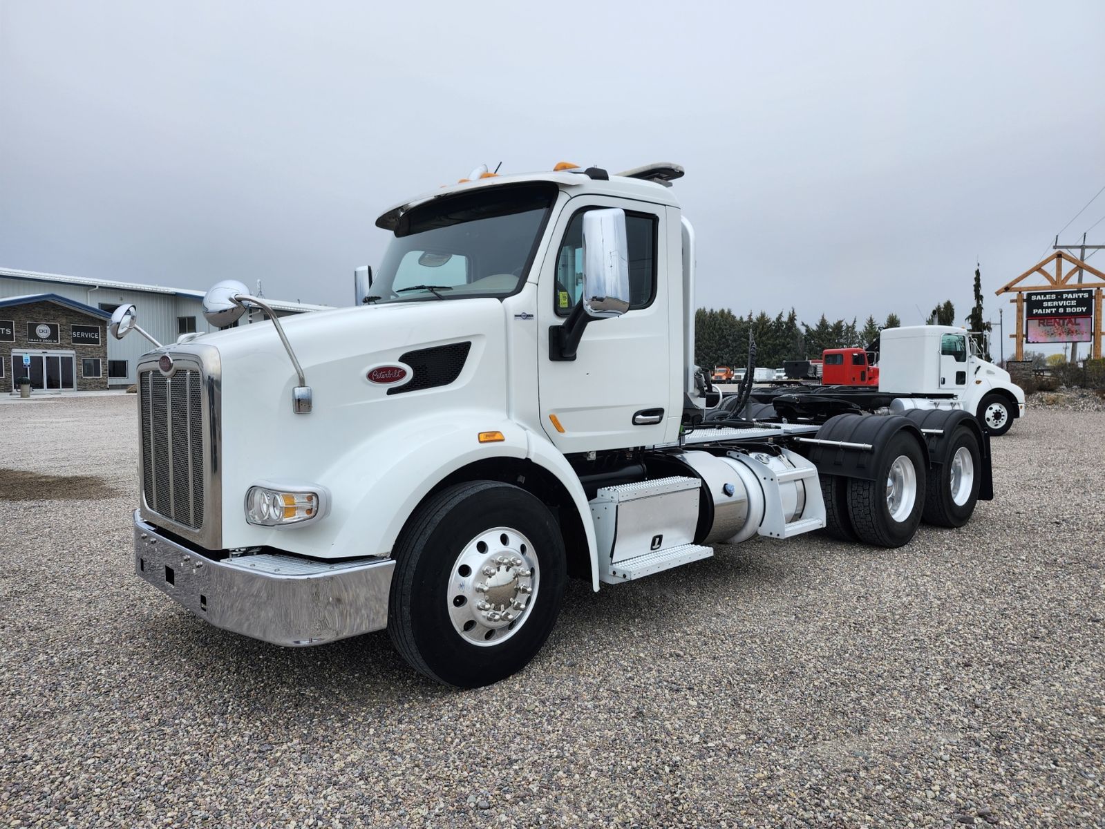 2020 PETERBILT 567