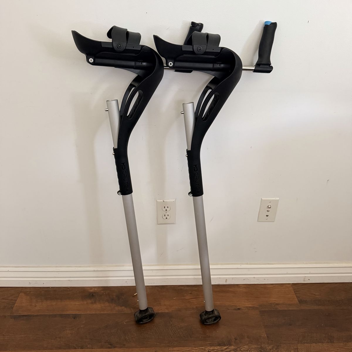 Pair of Ergonomic Forearm Crutches - Adjustable & Comfortable Mobility Aid