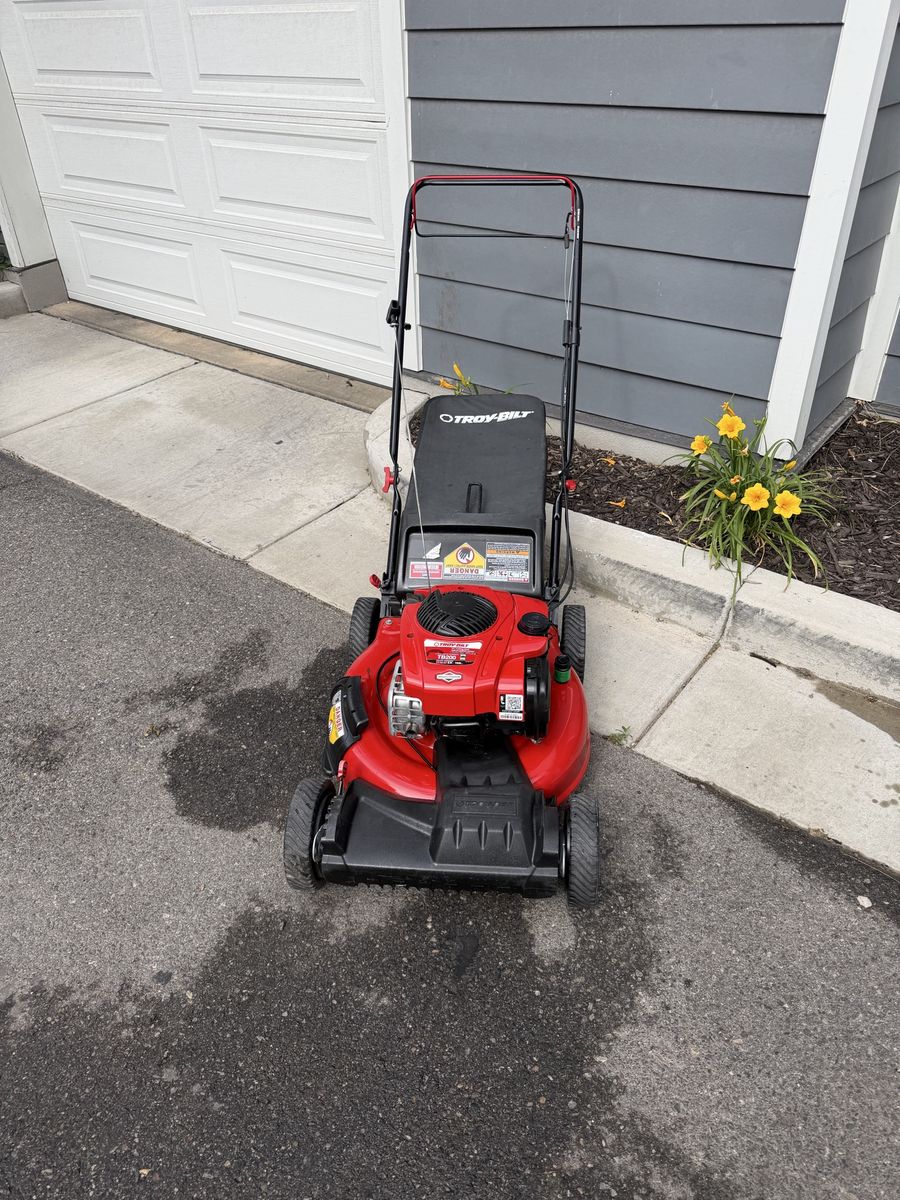 Troy-Bilt Self Propelled Lawn Mower!!