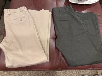 Mens dress pants 33x32 $5 Each